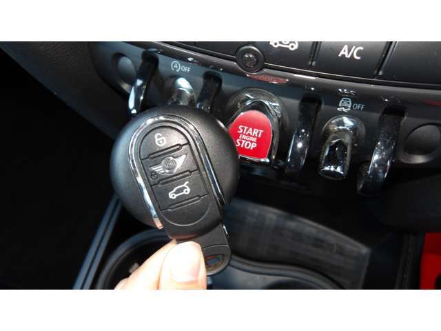 ■特典12■買取■買取にも力を入れています■再販可能な良質車は「買取直売」するので大手買取店以上の価格も可能です■ぜひ査定だけでもご来店ください■