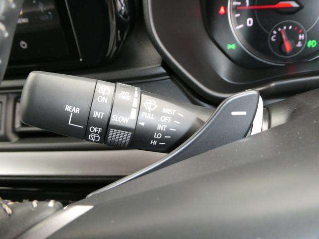 当社の中古車は全車両整備付価格です。別途、整備料金をいただくことはございませんのでご安心ください。全社オイル、オイルフィルターの交換はもちろんのこと、必要と判断された消耗品は交換させていただきます