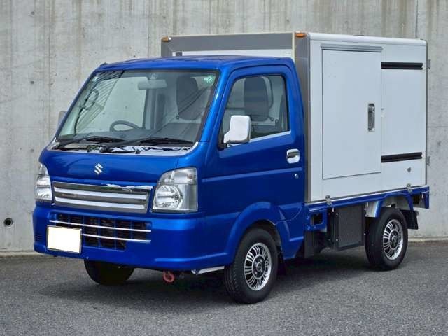 こちらのお車は全塗装済の車両です。