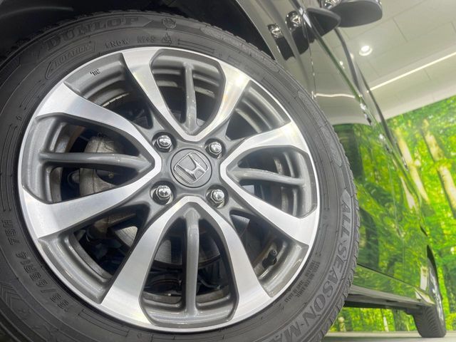 【純正14インチアルミホイール】外観にマッチした純正アルミホイールを装着しております。各種社外アルミホイールや、スタッドレスタイヤも取扱いしております。是非ご相談ください♪