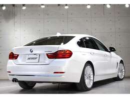 ★直通連絡先090-3330-7438　担当　原田☆目立つような傷などなく、濡れたような艶のある綺麗なボディーになっております。