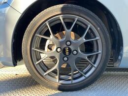 静岡ダイハツの中古車は、展示前に徹底した洗車や室内清掃を実施しております。