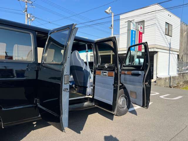 自動車保険も弊社にお任せください。お客様に合ったプランをご提案致します。365日/24時間対応のロードサービス/レンタカー特約などもご相談下さい。