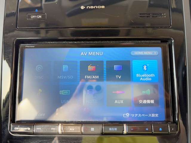 純正メモリナビ付き！DVD再生、フルセグTV、Bluetoothオーディオ、バックモニターと装備が充実しております！