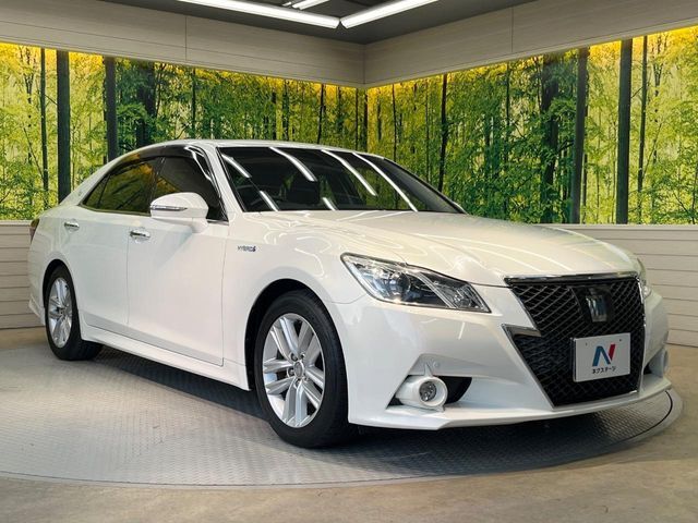 大好評のボディコーティング「弾スプラッシュコート」もご納車までに施工可能。通常のガラスコートと異なる、耐久年数6年の無機質ガラスコーティングが、ボディをキレイな状態に保ってくれます。