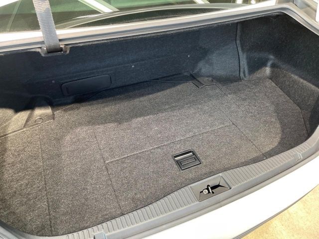 ドライバーによって運転しやすいポジションは異なり、あの車はどうなのか不安なこともありますよね。気になるお車は店頭で乗り込んでご確認いただけます♪