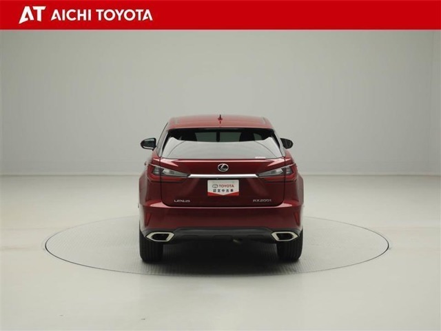 『TOYOTA認定中古車』は「まるごとクリーニング」で綺麗な内外装、「車両検査証」はプロによるチェック、買ってからも安心の「ロングラン保証」、3つの安心安全を標準装備したトヨタのブランドU-Carです