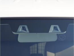 【デュアルカメラブレーキサポート】2つのカメラが前方の歩行者やクルマを検知し、衝突事故時の被害を軽減します。