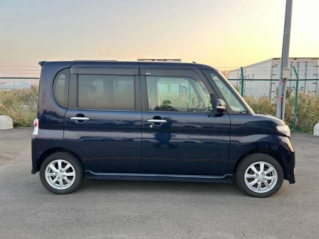 自動車、バイク　建機　トラック　重機の買取も高額査定！