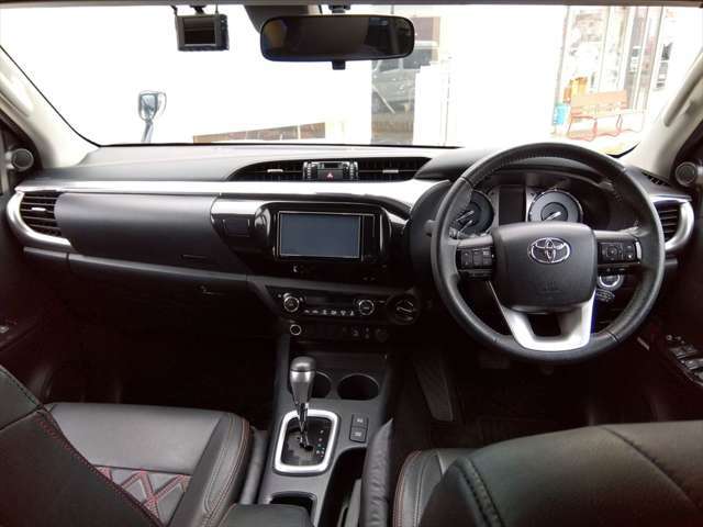 安心とく10パック★納車前にOIL・バッテリー・ワイパー交換！その他LEDミニライト・パンク修理剤・工具セット・ブースターケーブル・作業手袋を付属！さらに消臭抗菌施工を致します♪気になる方はスタッフ迄