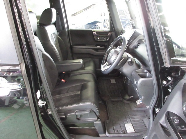 【禁煙表記について】　タバコを含めた車内のニオイに関しては、個人の主観となる為、ご来店時にお客様に確認して頂いておりますので、ご了承下さい。