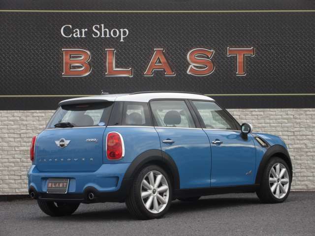 大人気のミニクロスオーバー入庫です☆