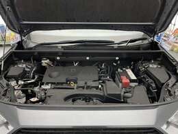 【エンジンルーム】エンジンの調子は良好です！ご納車前にはしっかりとオイル交換・その他油種類の点検補充をさせて頂きます。また、ガリバーでは修復歴のある車は販売いたしません。