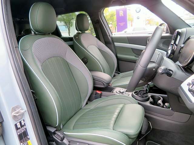 ◆上質なシートは程よいホールド感で座り心地も良いです◆