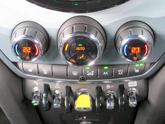 ◆ローンリース等ファイナンス商品、自動車保険、BMW、Miniカード、コーティング、板金塗装、ドライブレコーダーなど社外品の取扱もございます。お車に関することは全てバルコムにお任せ下さい◆