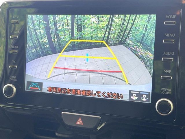 【バックカメラ】駐車時に後方がリアルタイム映像で確認できます。大型商業施設や立体駐車場での駐車時や、夜間のバック時に大活躍！運転スキルに関わらず、今や必須となった装備のひとつです！