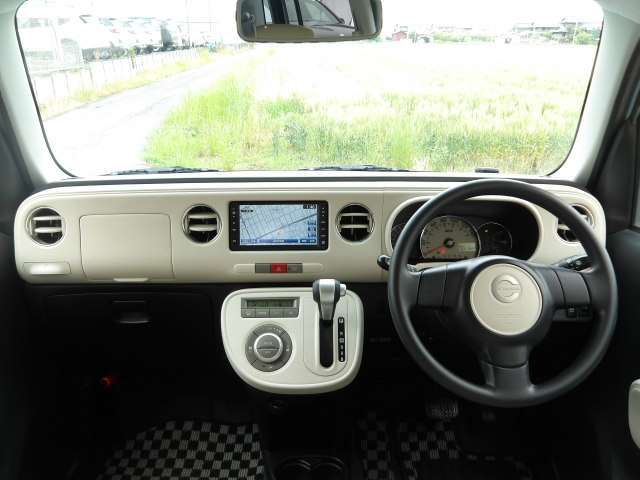 自動車保険の見直しも無料で行っております♪