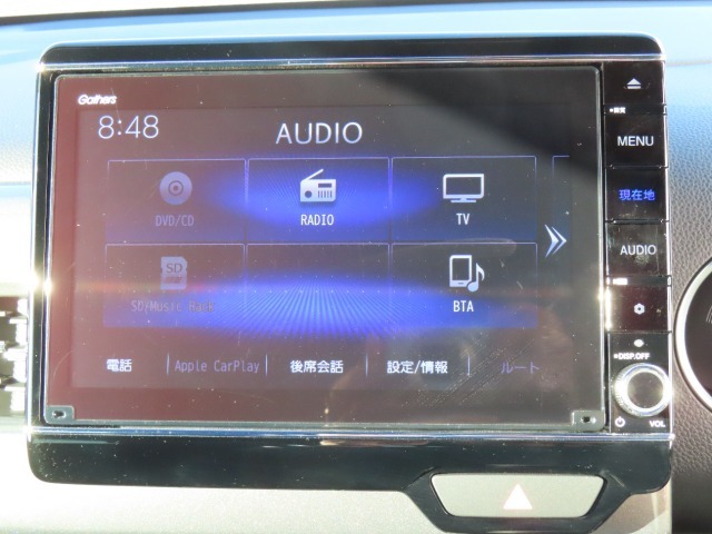 【 ホンダ純正ギャザズ・VXU-207NBi 】Bluetooth接続に対応しています。その他、TVやAM/FMラジオの視聴・CDやDVD再生・USB接続などが可能です。