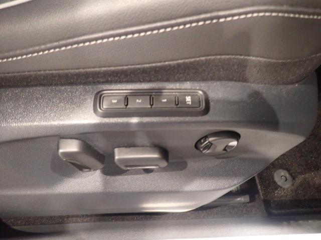 電動パワーシート搭載！シート位置を記憶するシートメモリー機能も搭載しています！