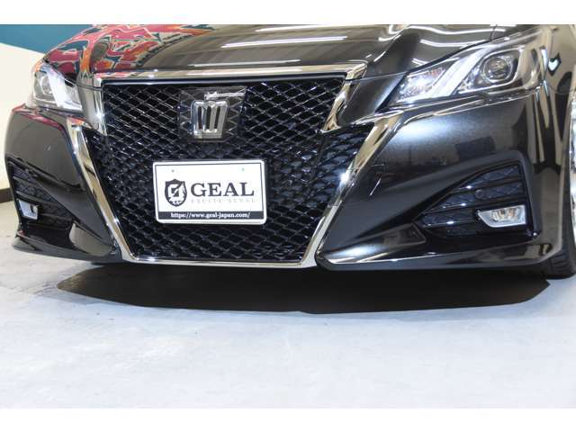 自社工場にてお車の鈑金塗装や車検整備、ドレスアップなどご購入後のメンテナンスもお任せください★