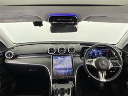 【インパネ全体】全方位で視界が広く、高い目線で運転もしやすいです！