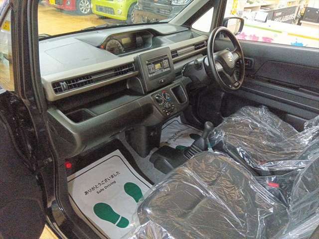 屋内の展示も充実！天候を気にせずご覧いただけます。