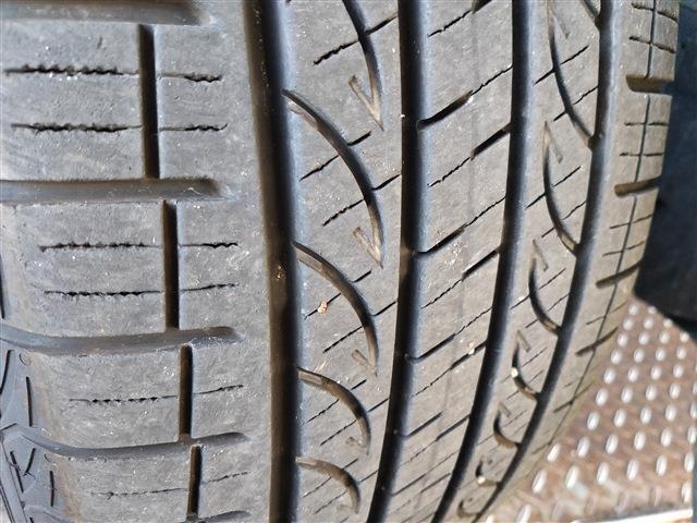19インチホイール　タイヤの溝もまだあります