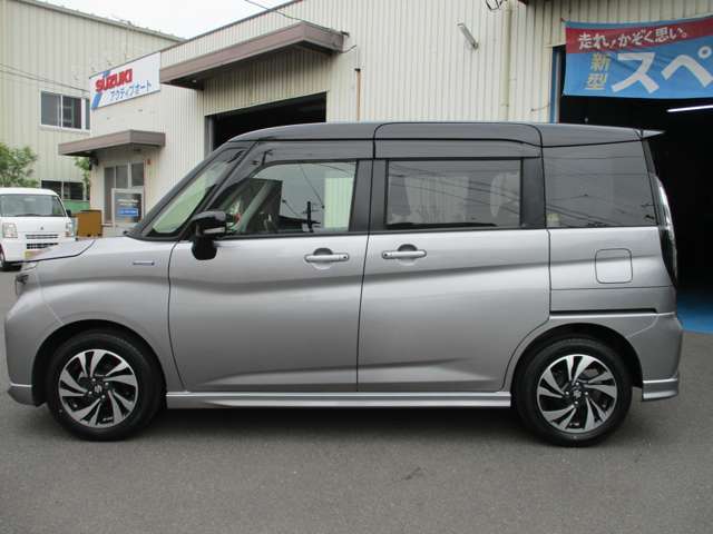 ご購入車は納車点検整備や車検整備など入念な点検作業を終えてからのお渡しとなりますのでご安心ください。