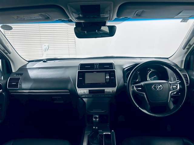 【納車後】弊社では納車後のアフターサービスに力を入れております。中古車は、買った後の心配がつきものだと思います。遠方の方でも安心していただけるよう、お近くの整備工場をご紹介させていただきます【整備】