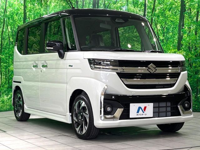 大好評のボディコーティング「弾スプラッシュコート」もご納車までに施工可能。通常のガラスコートと異なる、耐久年数6年の無機質ガラスコーティングが、ボディをキレイな状態に保ってくれます。