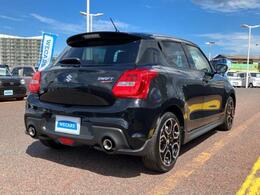 全国に店舗を展開しているのでどこでもお取り寄せが可能です！この車が気になるけど遠方だから・・・と諦める必要はありません！※別途陸送費が必要です。