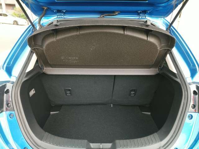 内外装・走行・機関性能ともに厳しい自社規定（高速走行含む)をクリアした高品質なクルマだけを展示・販売しています。また、ご納車後も安心して乗車していただく為、当店自慢の車輛整備をさせていただきます！