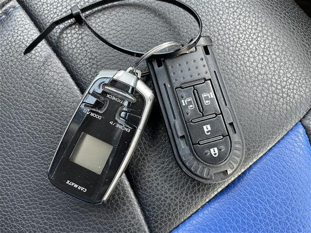 気になる車はすぐにお問い合わせください！画面右側の0066から始まる無料ダイヤルからお問い合わせ下さい！専門スタッフがお車のご質問にお答えいたします！