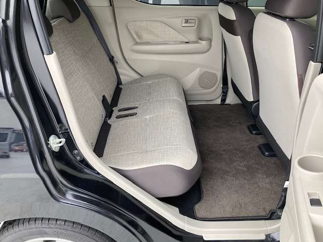 一年間走行距離無制限の全国日産対応可能ワイド保証をお付け致します。保証を延長出来るプランもご用意致しております。お気軽にお問い合わせ下さい。もちろん他メーター車でも同様の保証を受ける事が出来ます。