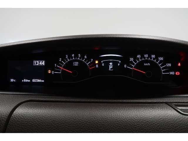 メーターも見易いレイアウトなので安心ドライブをサポートします☆