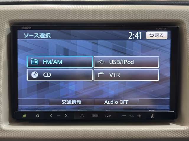 入庫時はスタッフが丁寧に洗車♪ご納車前には更にもう一度仕上げを行います♪オプションでプロによる内装クリーニングや大人気のボディーコーティング、鈑金修理なども格安で承ります。