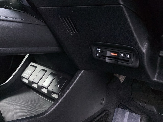 ETC付いてます。ETCが使用可能な道路通行料はキャッシュレスでスマートに走行できます。再セットアップして納車致します。