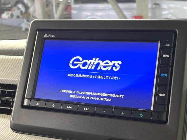 【純正ナビ】人気の純正ナビを装備。オーディオ機能も充実しており、Bluetooth接続すればお持ちのスマホやMP3プレイヤーの音楽を再生可能！毎日の運転がさらに楽しくなります！！