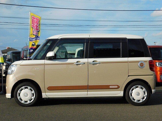 なお、業者販売(車種による)も行っておりますので、ご気軽にお問合せ、ご来店下さい。加藤をお呼び下さい。ご来店時GU様側よりご入店されますと、軽自動車がすぐ見れます。