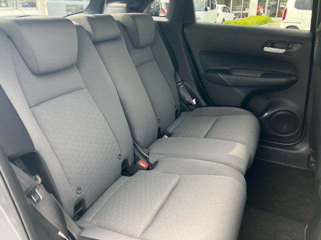 2列目もゆったりお乗りいただける広さです♪