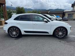 車高調でローダウンしてあります！