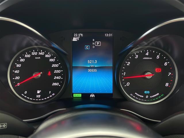【スピードメーター】メーターがシンプルで見やすく運転しやすいですね！