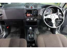 リフトアップ　社外15アルミ＆ブロックタイヤ　ルーフキャリア＆LED照明付き　MOMOステアリング　LEDヘッドライト＆フォグ　4WD　ターボ　社外CD　ブルートゥース　キーレス