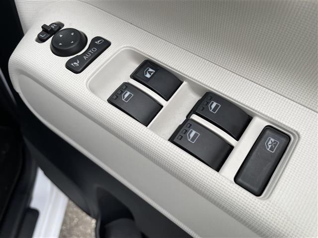 【窓操作部】軽い力で、窓を開けたり閉めたりすることができます！掲載箇所以外にご希望の写真がございましたら、お気軽にお問い合わせ下さい！メールや郵送でお送りさせていただきます。