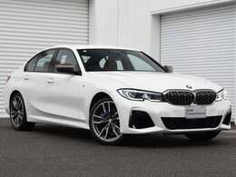 日本全国ご納車可能！遠方のお客様の場合でも車庫証明手続きなど賜ることが可能です。近隣ディーラーでお買い求めいただく場合と差異が無いよう努めさせて頂きます。