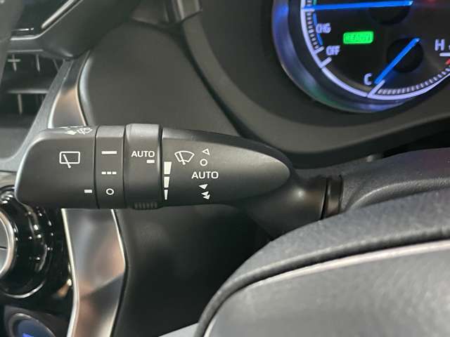 運転席周りに大きな傷、汚れ、へたりなどなく良質な状態です！