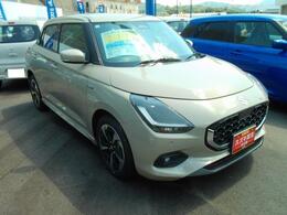 車体色　キャラバンアイボリーパールメタリック