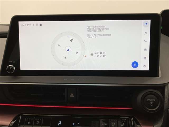 【ディスプレイオーディオ（コネクティッドナビ対応）】T-Connect契約をご契約いただくとセンター通信型ナビゲーションがご利用可能です。便利な機能が色々ございますので、スタッフにご確認ください。
