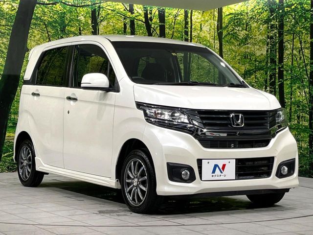 大好評のボディコーティング「弾スプラッシュコート」もご納車までに施工可能。通常のガラスコートと異なる、耐久年数6年の無機質ガラスコーティングが、ボディをキレイな状態に保ってくれます。
