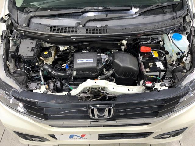 親切・丁寧な専門メカニックスタッフが応対！・車検・点検整備・事故等の修理などアフターサービスも安心。お車のカスタマイズもネクステージのサービススタッフまでご相談ください！